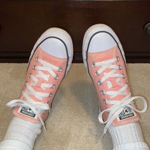 Peach Converse Low Tops- Men: 7 Women: 9